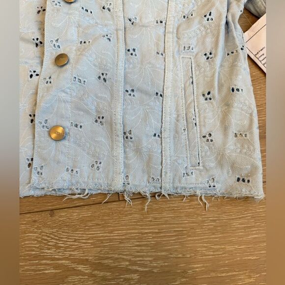 Joe’s The Boyfriend Denim Jacket  & Mini skirt set in Broderie wash - Picture 9 of 12